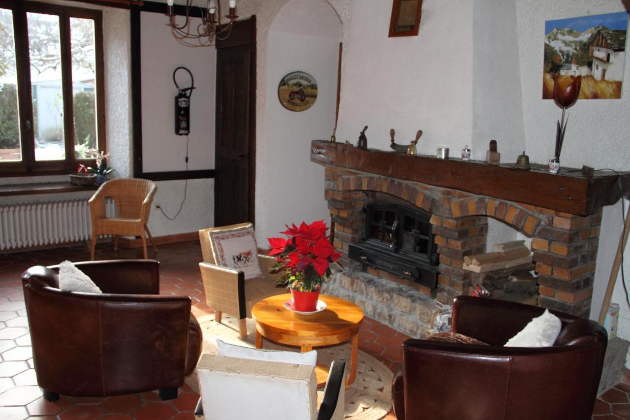 Maison De Marie Doussard Luaran gambar